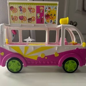 Shopkins toy car